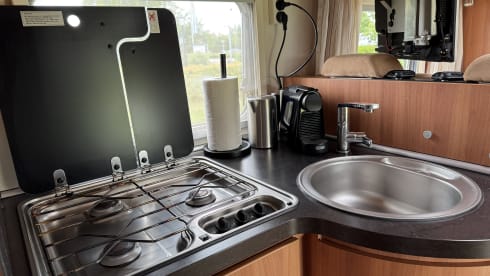 Camper Champagne – Hymer T 654 CL Exclusive Line