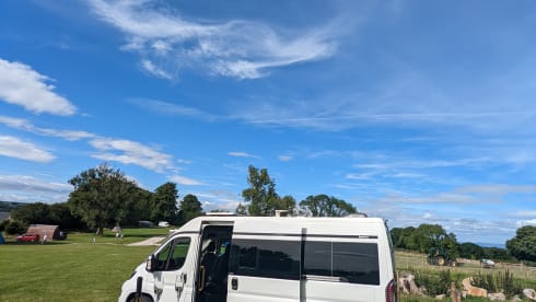 Ruby – Luxury Peugeot Camper