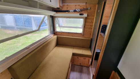 4p Dethleffs alcove from 1993