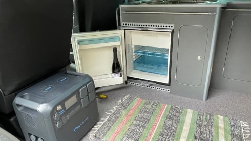 4-5 berth VW T6 LWB Campervan - Fully Equipped - 2020