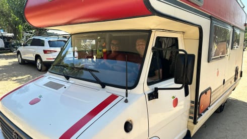 Karel Appel – Eye-catcher alcove camper from 1991