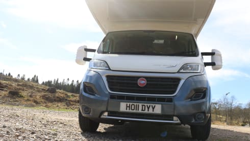 Mario – The ultimate off grid motorhome! Rent "Mario" the Motorhome!
