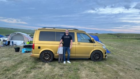 Goldbug – Stunning Luxury VW - Sleeps 4 with awning