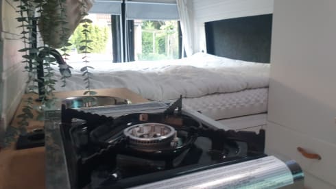 Jazzy – Volkswagen LT35 campervan from 2004, for 2 people