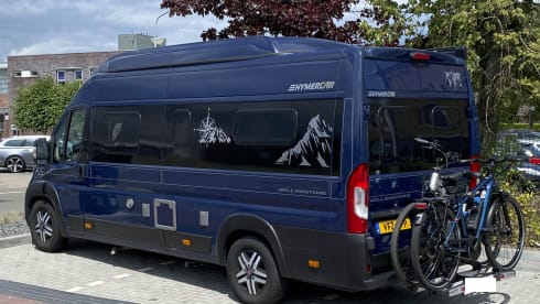 Fiat Hymercar Emmen  – Complete 4 Pers. Fiat Hymer Yellowstone Buscamper Sleeping Roof Model 2018. 