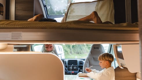 Carat 479 g – 5p McLouis semi-integrated uit 2024