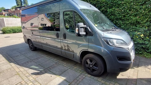 Grigetta  – 2-person campervan from 2018