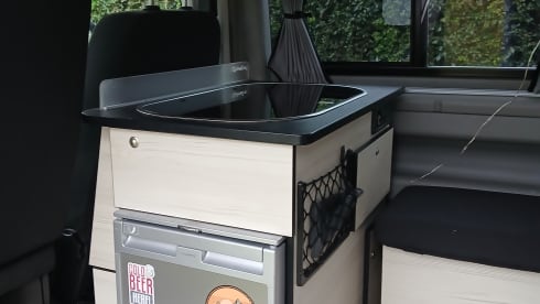 Valerie – 4 berth Volkswagen T6 Campervan