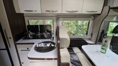 benimar 342 – 5p Benimar alcove from 2016