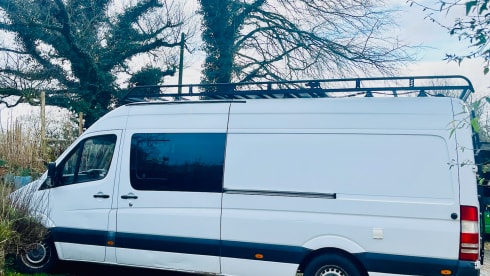 Bolt – 5 berth Mercedes-Benz Sprinter Van 2016