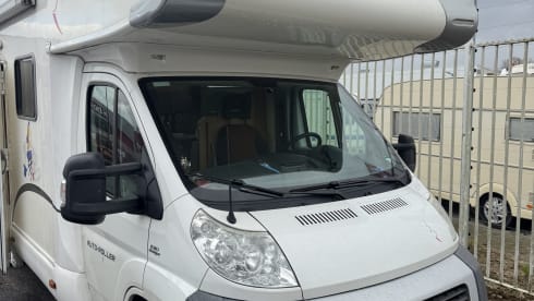 Het Roversnest – 7p Fiat alcove from 2011