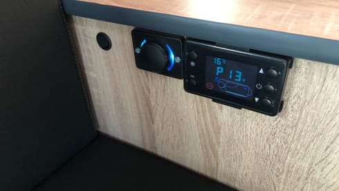 Bolt – 3-4 berth Mercedes-Benz camper