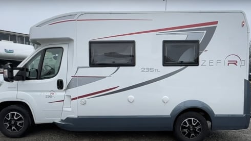 Piccolino – Travel comfortably and safely in a small camper.