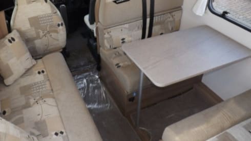 Special edition Lifestyle 696-Black edition – 6 berth Swift Escape Lifestyle 696 2015-breakdown cover included 