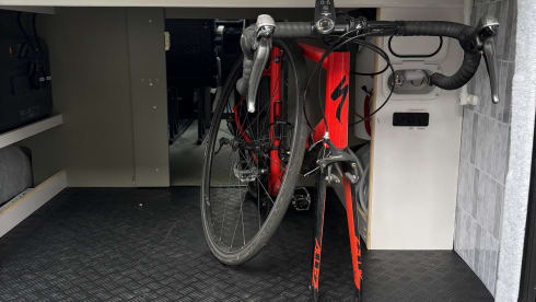 Adventure Van – 4p Volkswagen bus from 2019