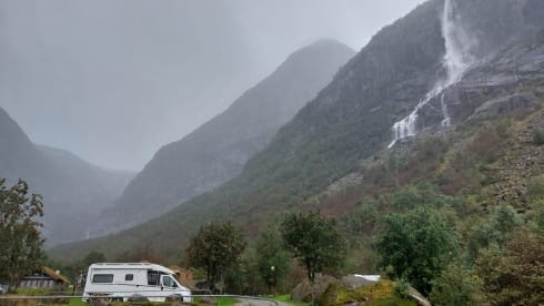 With a good feeling on holiday with this complete Dethleff Camper