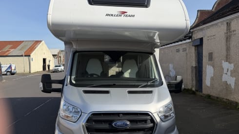 The Stag  – 6 berth Roller Team auto roller 746 