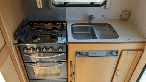 Kernow Explorer – Family motorhome for 4 in the heart of Cornwall