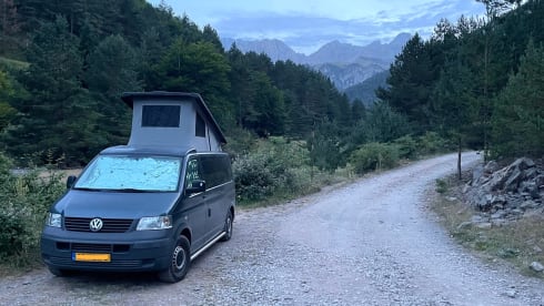 VanJet – 4p Volkswagen campervan from 2010
