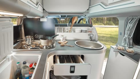 Campervan Westfalia Ford Nugget PLUS Automatic High Roof WITH WC
