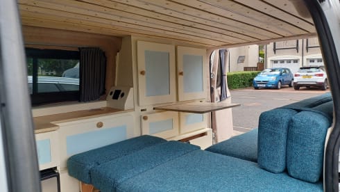 Freddy the Campervan – Freddy the Campervan – Cosy Quirky Van for Two Near Glasgow
