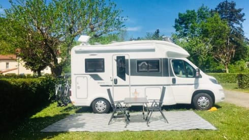 “ Dushi “ – Adria Matrix Axess 590ST compact, semi-integral from 2020