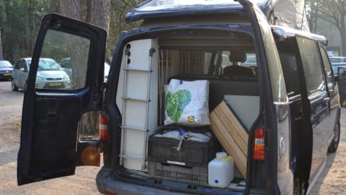 Bussie – 4p Volkswagen campervan uit 2005