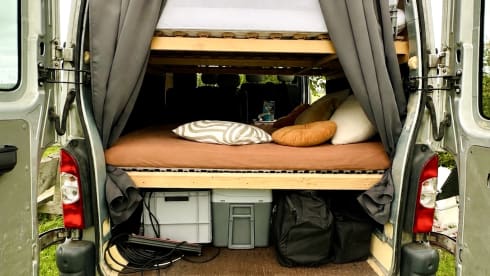 One life Live it  – 4p Renault bus uit 2005