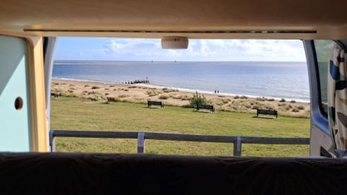 Harley – T5 VW Pop-top 4 Berth (SWB) Campervan (2010)