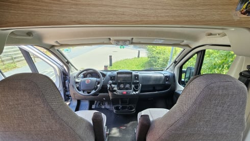 Boxstar Family – 4p Knaus bus uit 2018