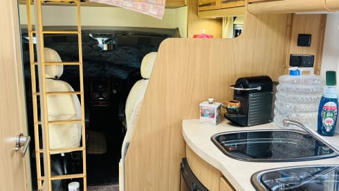Milo  – 4 berth Peugeot alcove from 2013