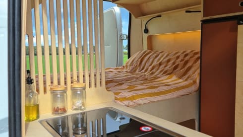 DORIK – Moderne Offgrid Camperbus | Peugot Boxer L2H2 2019 | 2P en 1 kind