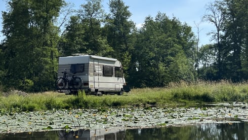 Lucky 88 – Panaromic view, spatious Hymer fully equiped