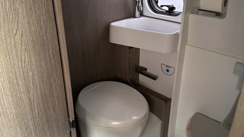 Dreamer – 2p Challenger bus from 2021