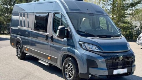 L&C – Autobus Carado 2 personnes à partir de 2026