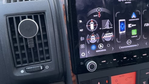 4p Dethleffs semi-integrated uit 2011