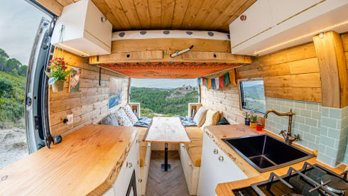 Tembo – Super attractive off-grid camper