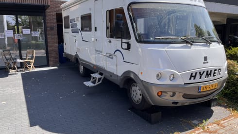 Hymer integraal B644 uit 1999 treinzit en hefbed