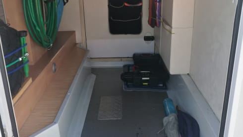 Mobile overcab