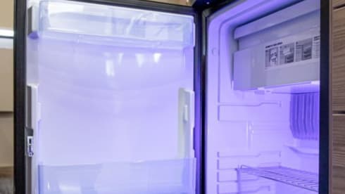 6 berth Peugeot semi-integrated from 2022