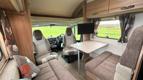 Hamish – Modern 4 Berth Motorhome Located in St Andrews, Scotland