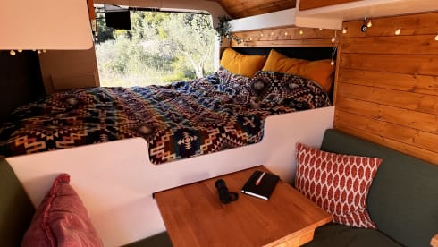 Cozy Off-Grid campervan for the ultimate adventure