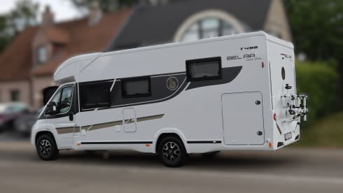Lokatena – New Benimar Bel Air, semi-integrated with 5 seats and 5 beds