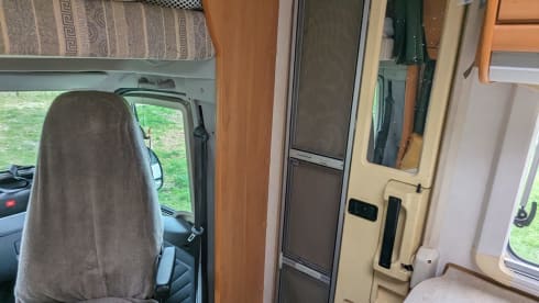 5p Hymer alcove from 2005