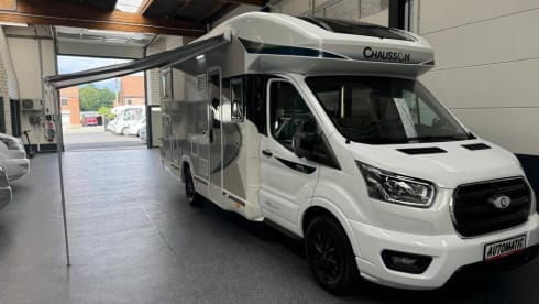 "Reverie" – Chausson 797-TITANIUM-2026 for 3 persons with automatic transmission.