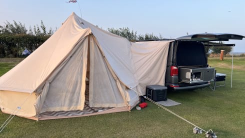 Carol – 2019 VW T6 Caravelle, 4 berth + a cosy bell tent & stove!