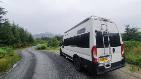 Ragianna – 4 Berth Citroën Relay 2023 OFF Grid Conversion