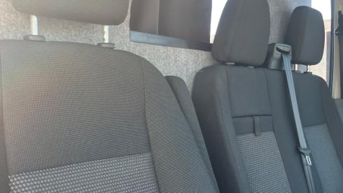Bruno – 2-persoons Ford campervan uit 2016