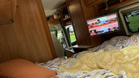 Super Comfy Globescout – Adventure in Luxury