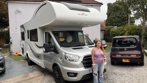 2026 Roller Team 747 – 6 Berth/Belts. Rear lounge 